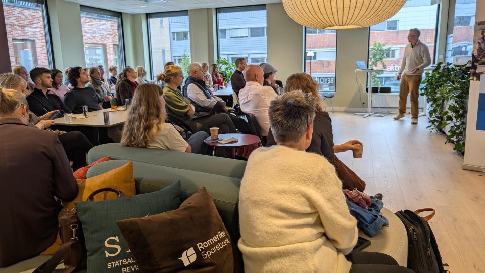 Lenke til artikkel: Studentdag koblet realfagsstudenter og arbeidsliv